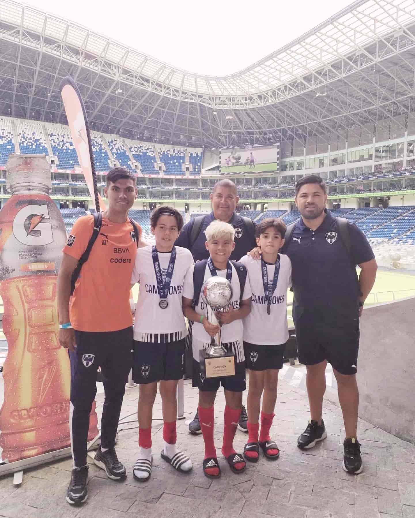 ¡Campeón en Copa Rayados Juvenil!