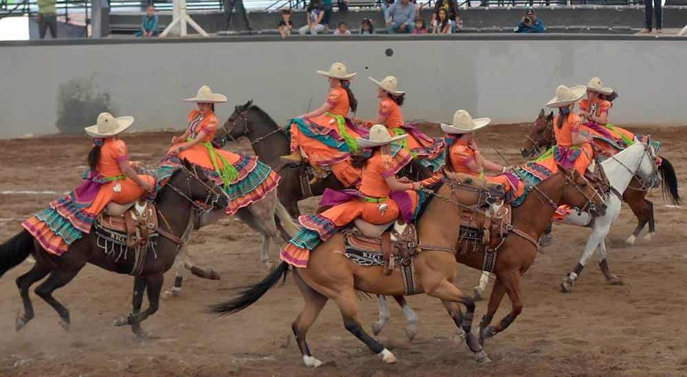 Charros de Coahuila están en acción