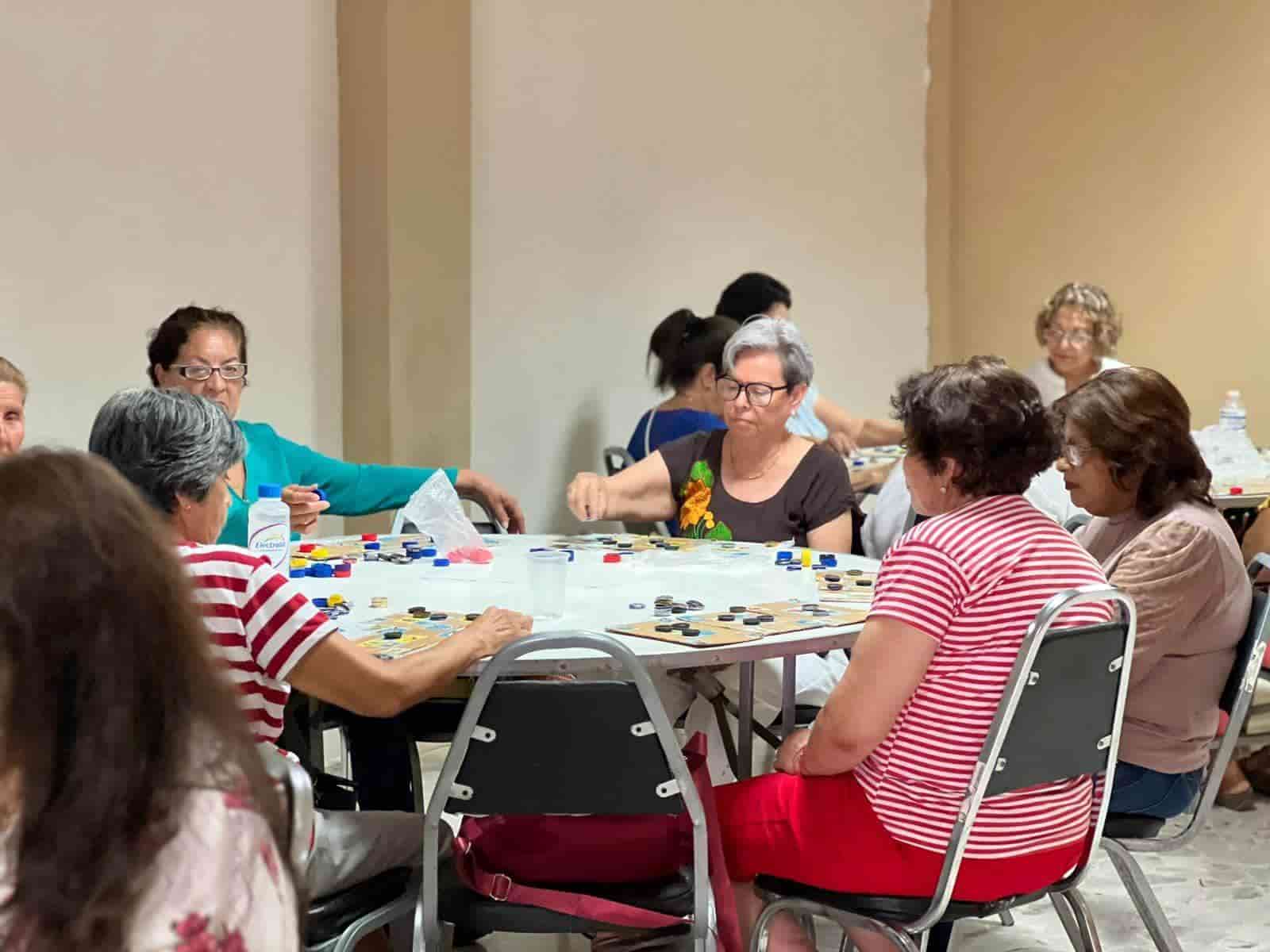 Conviven abuelos de San Buena