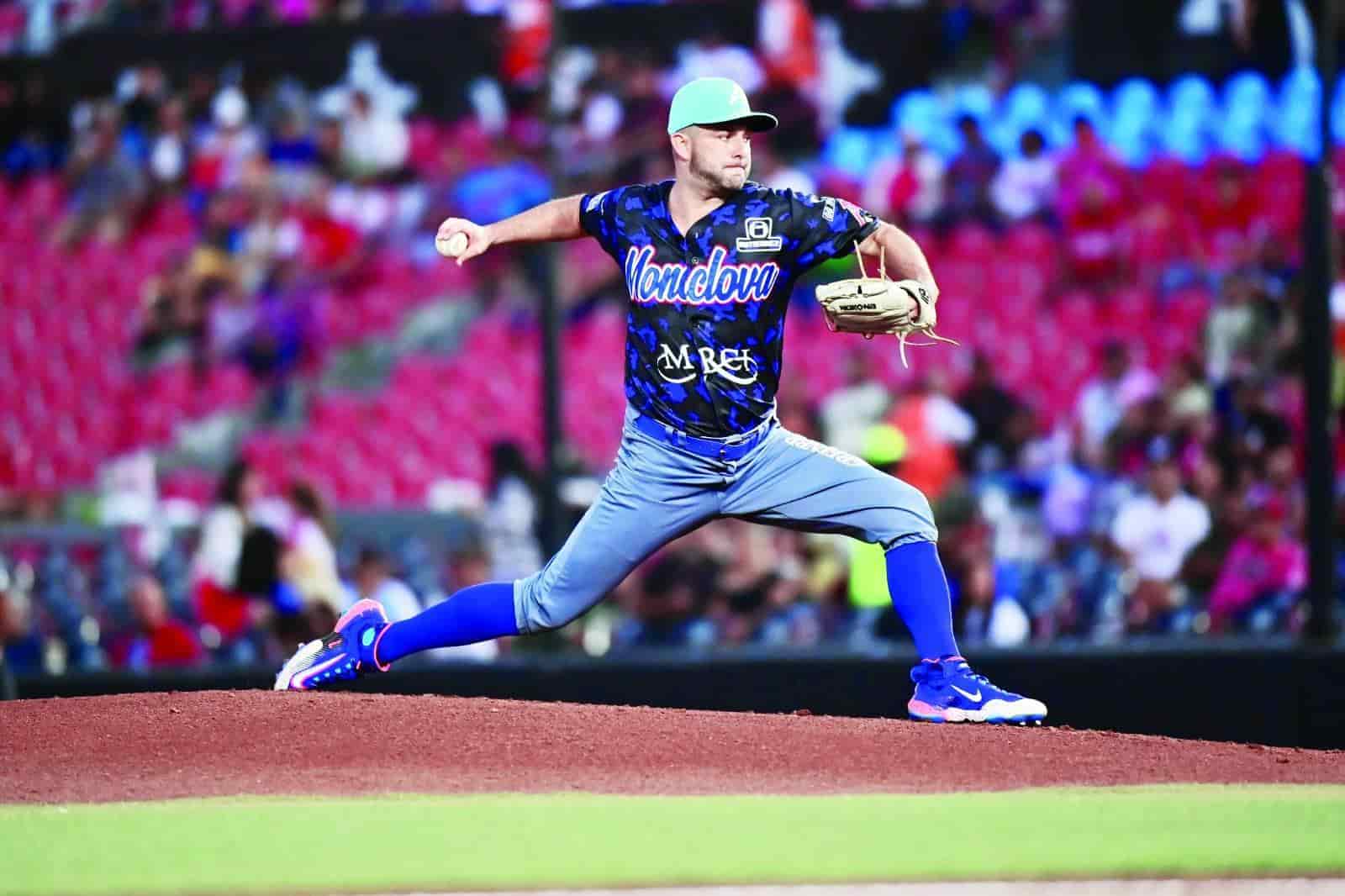 Zac Grotz iguala récord en ponches.