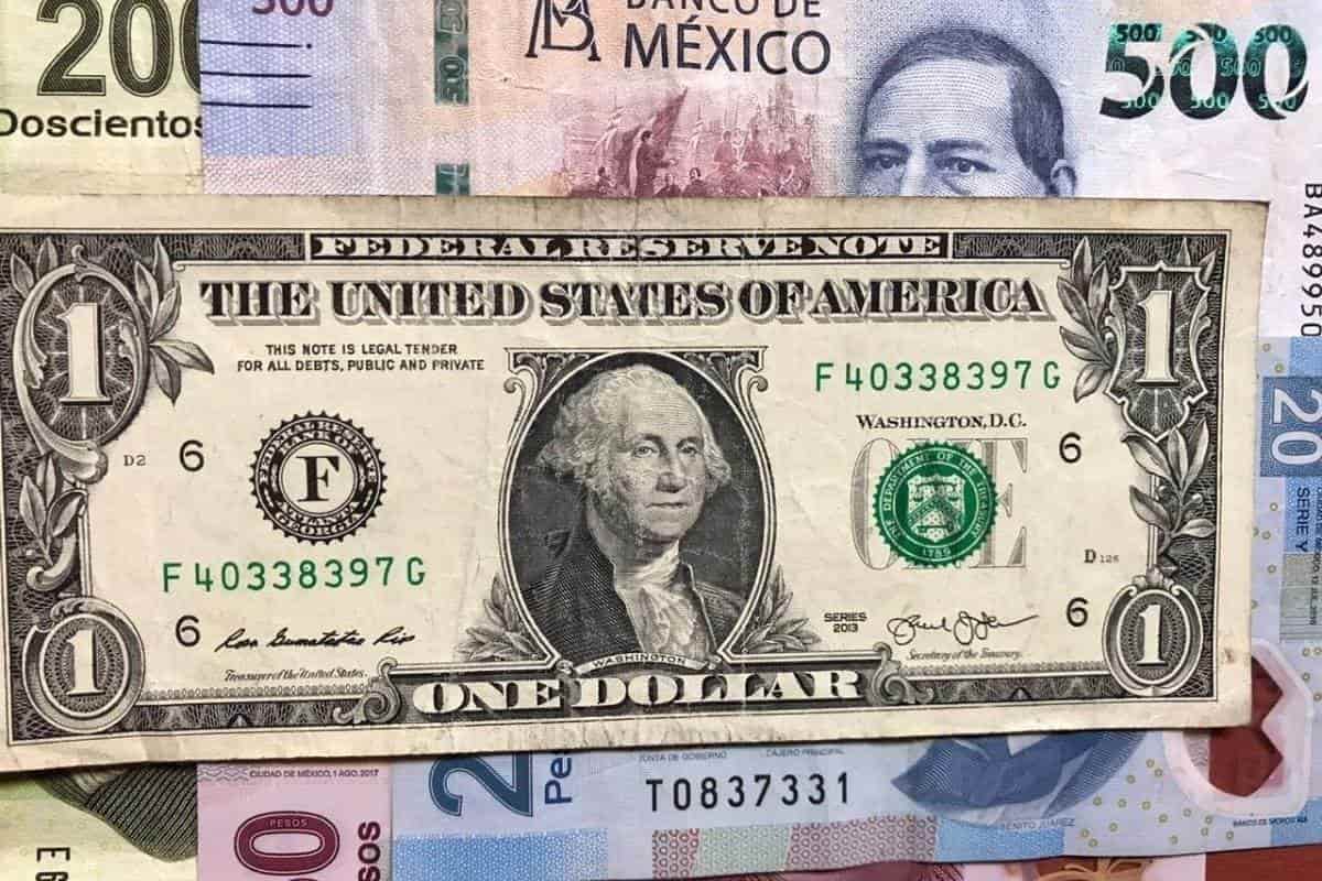 Caen ventas por devalúo del dólar