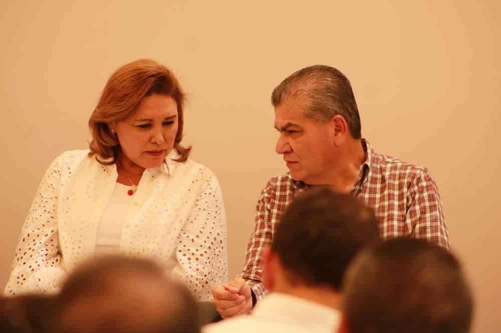 El gobernador Miguel Riquelme entregó pavimento en colonias de Sabinas