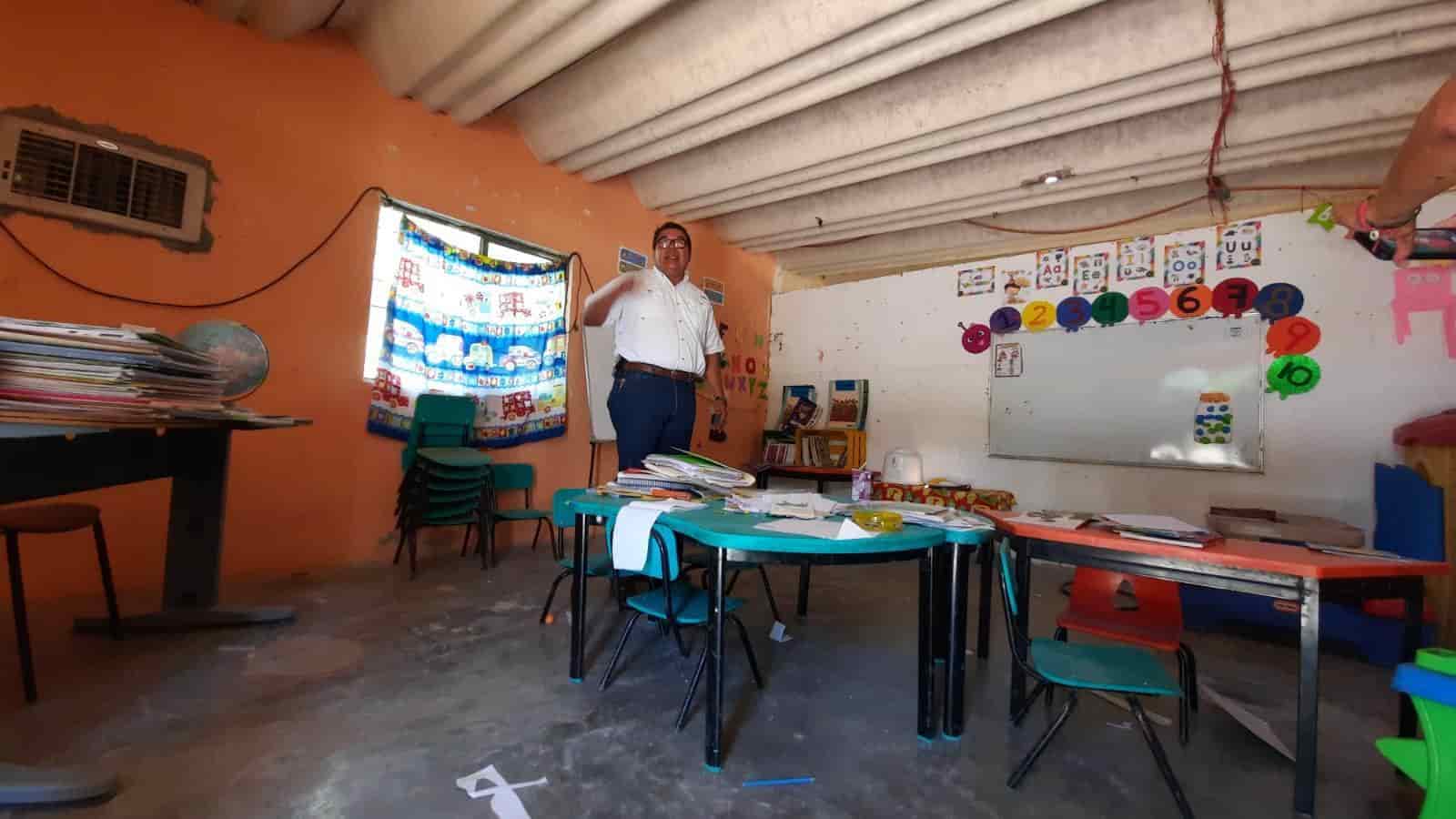Rescatará Piña escuela ejidal