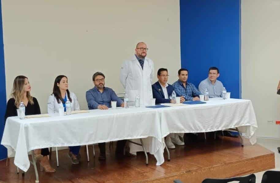 Terminan servicio e inician titulación médicos nigropetenses