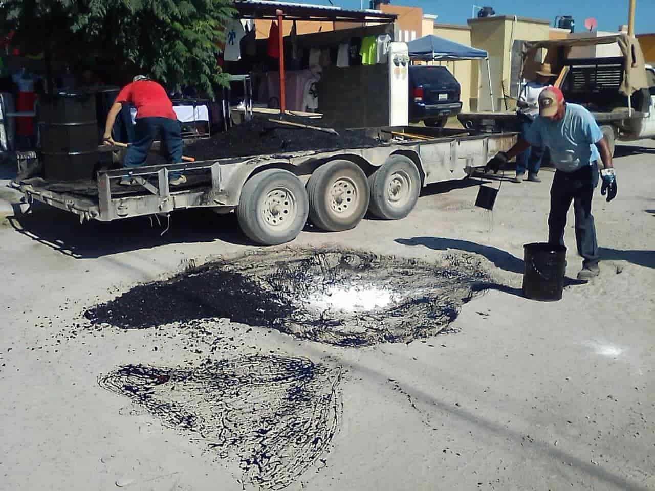 Realizan acciones de bacheo en Nava