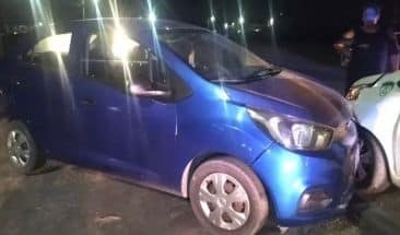 Choca a taxista por descuidado