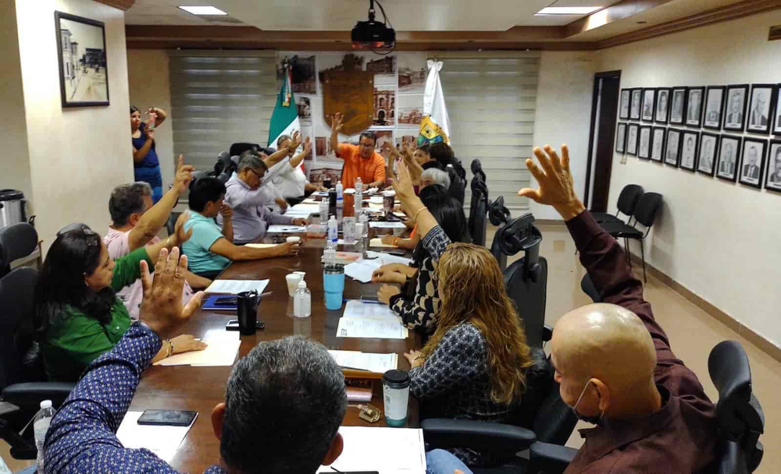 Apoya a Frontera compra de útiles