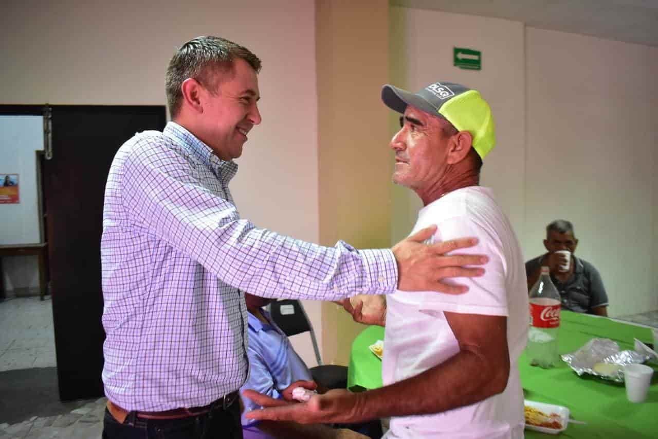 Reconoce Hugo a barrenderos