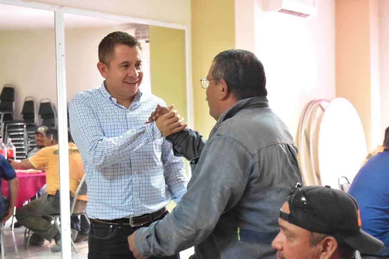 Reconoce Hugo a barrenderos
