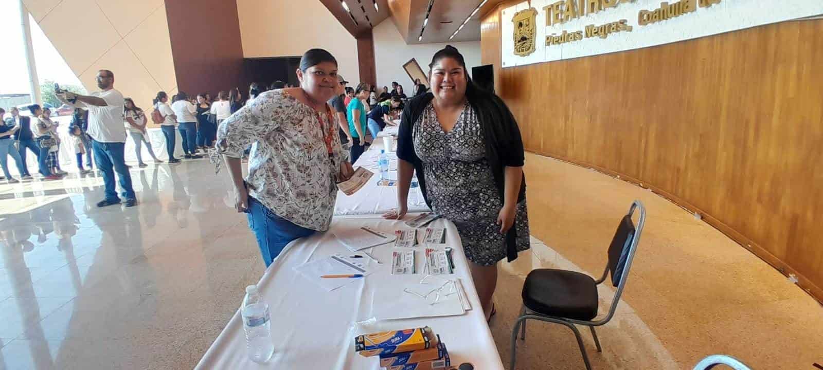Aprovechan becas educativas más de mil mujeres nigropetenses