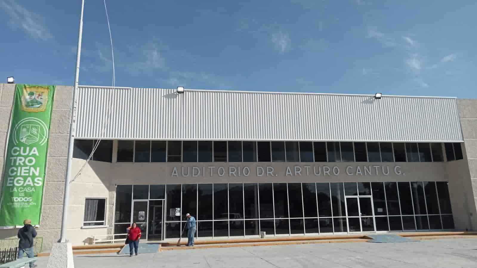 Rehabilita Orica auditorio de Cuatro Ciénegas