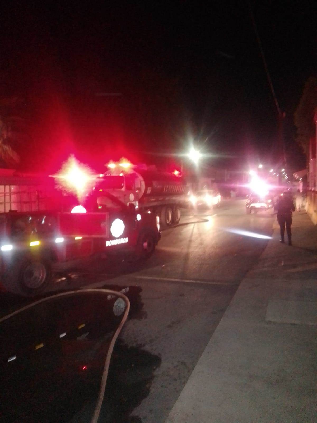 Provoca fuga de gas incendio de cochera