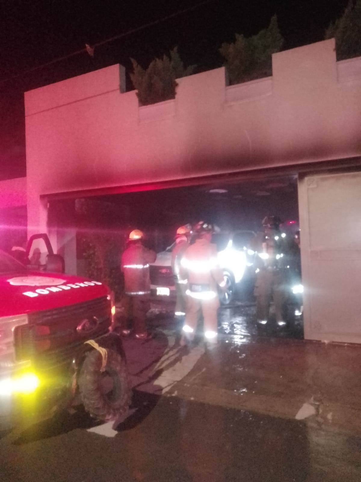 Provoca fuga de gas incendio de cochera