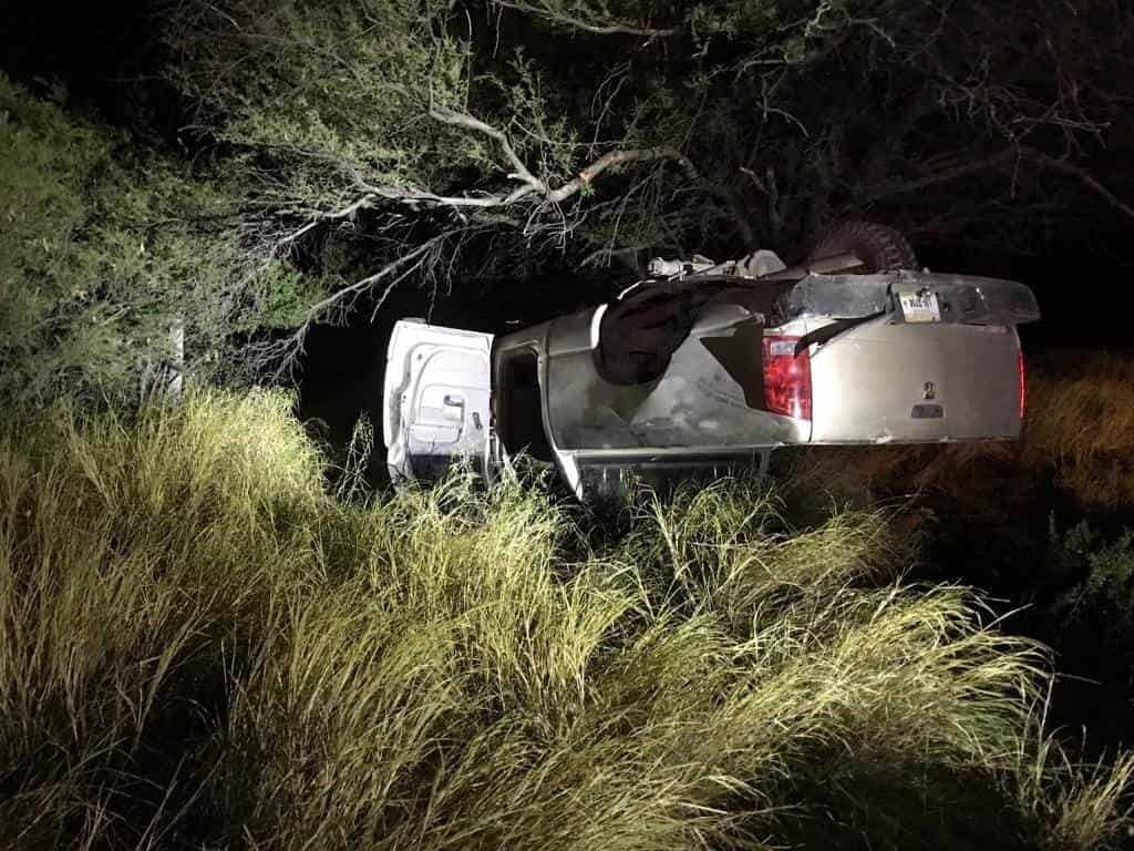 ¡Aparatosa volcadura en el tramo Allende-Nueva Rosita!