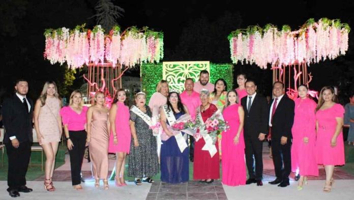 Corona Allende a su reina del Adulto Mayor