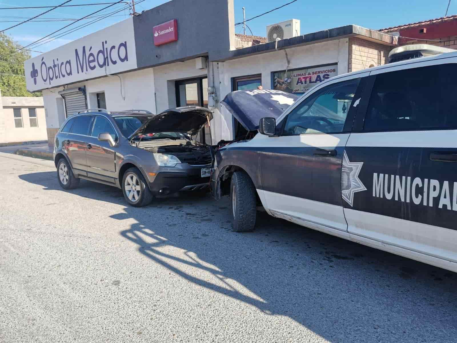 Promueven policías la proximidad social en Nava