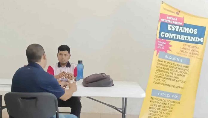 Recluta San Buena a operarios