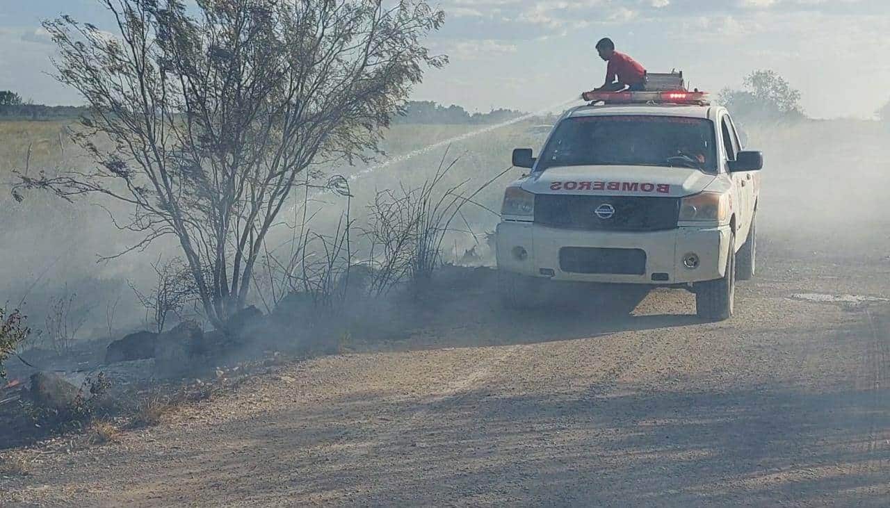 ¡Arrasa fuego con 3 mil metros cuadrados en la 57!