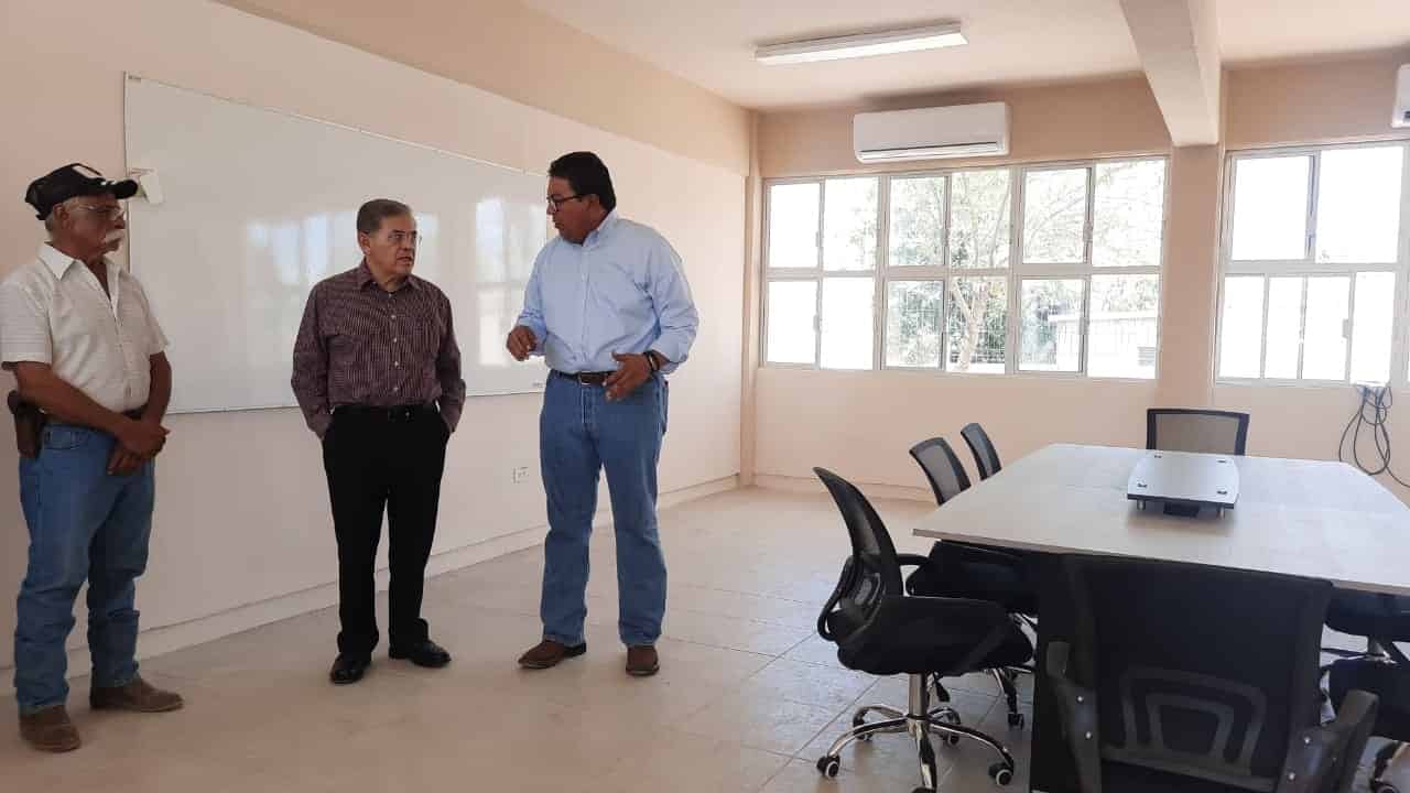 Elogia rector prepa del 8