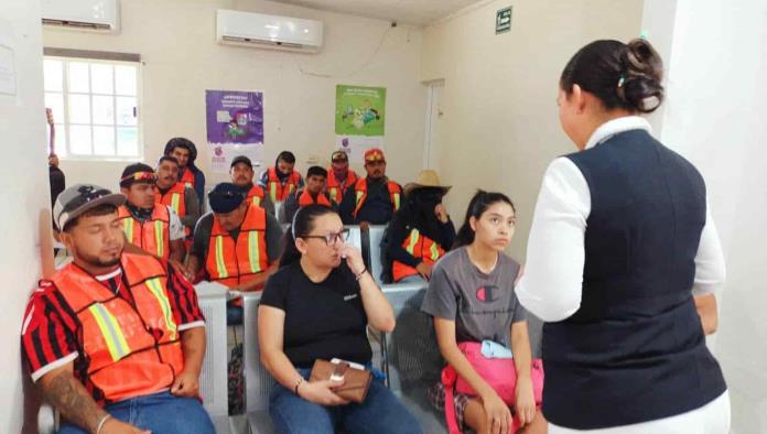 Realizan brigadas de salud en Nava