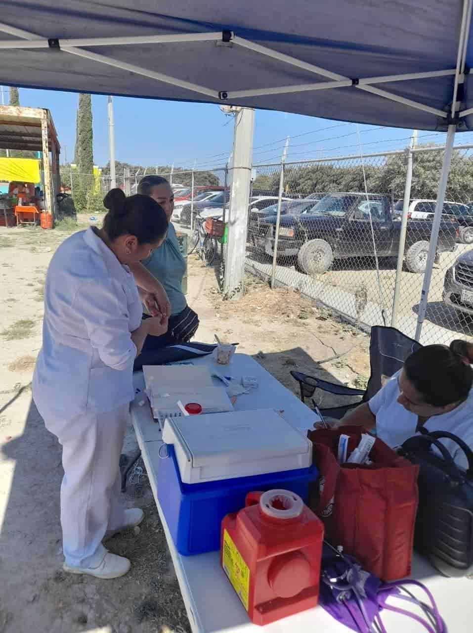 Realizan brigadas de salud en Nava