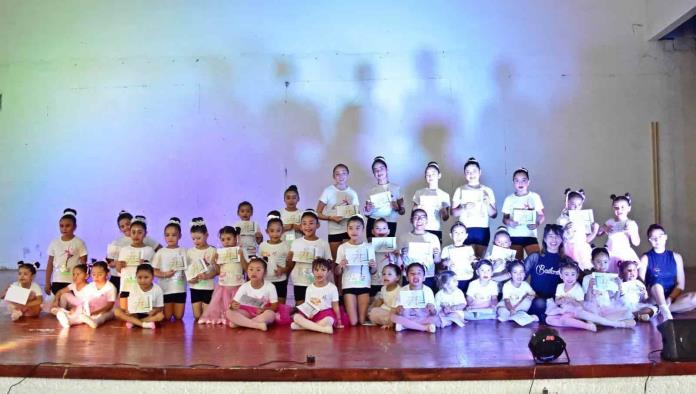 Concluye curso “Verano Dance”