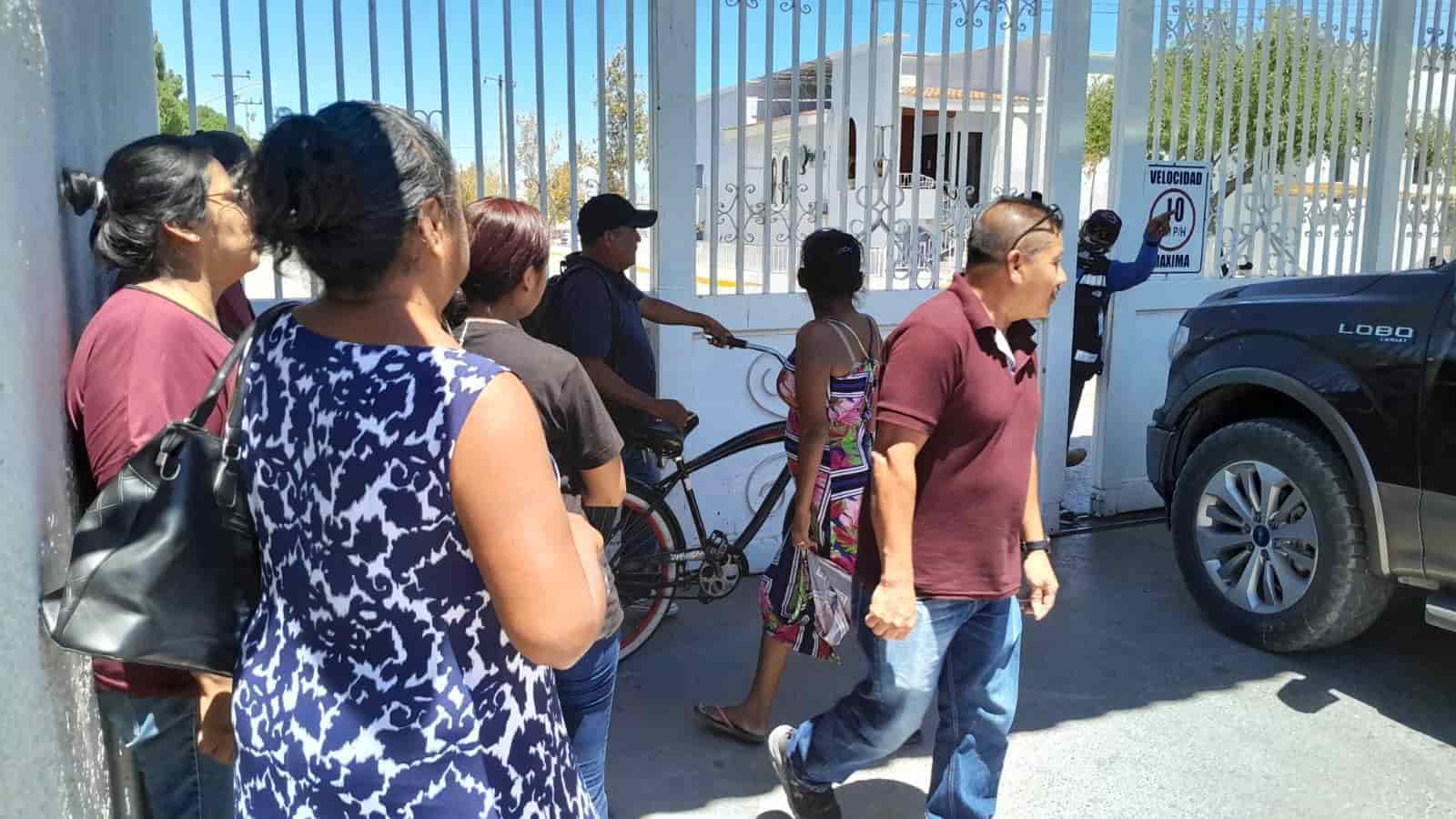 Realizan ejecución de embargo en VU