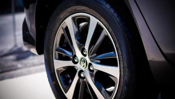 Toyota y Profeco llaman a revisar más de siete mil automóviles por varias fallas