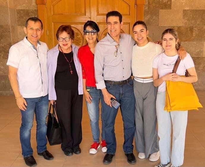 Sacerdote dona riñón y salva vida de mujer