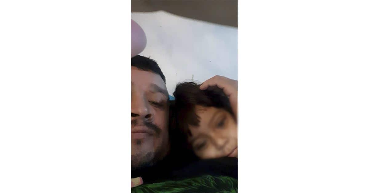 Llega con su hija muerta al IMSS