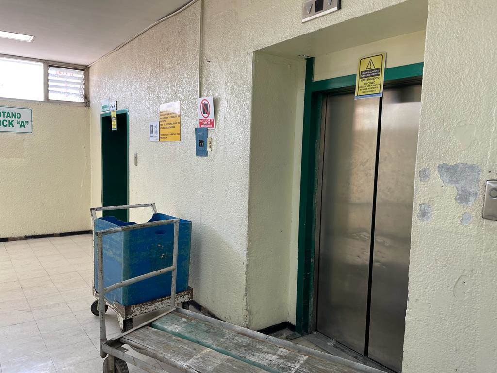 Siguen sin funcionar elevadores del IMSS