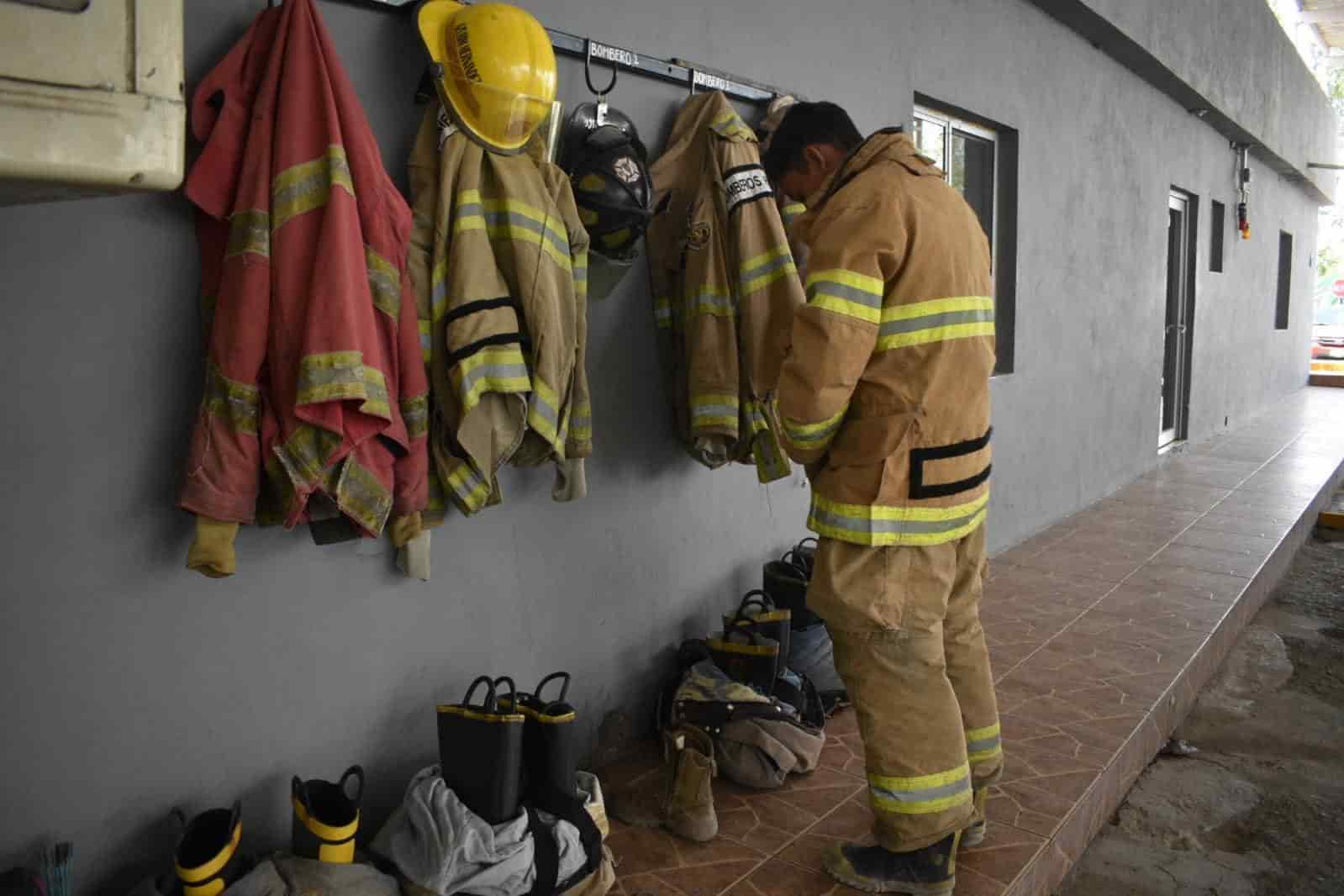 Celebra Frontera Día del Bombero