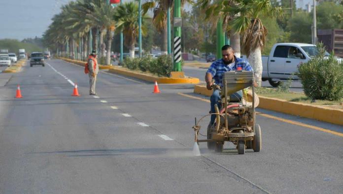Embellecen las calles de Nava