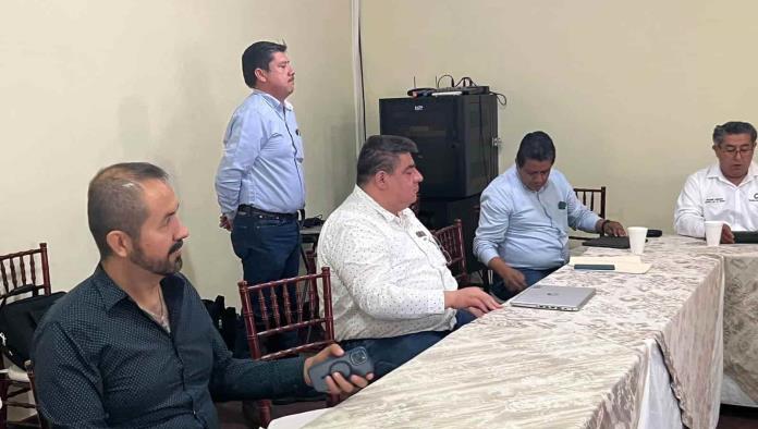 Se comprometen a analizar y pagar adeudos a proveedores