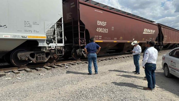 Se reúne con Piña Con Jorge Peralta