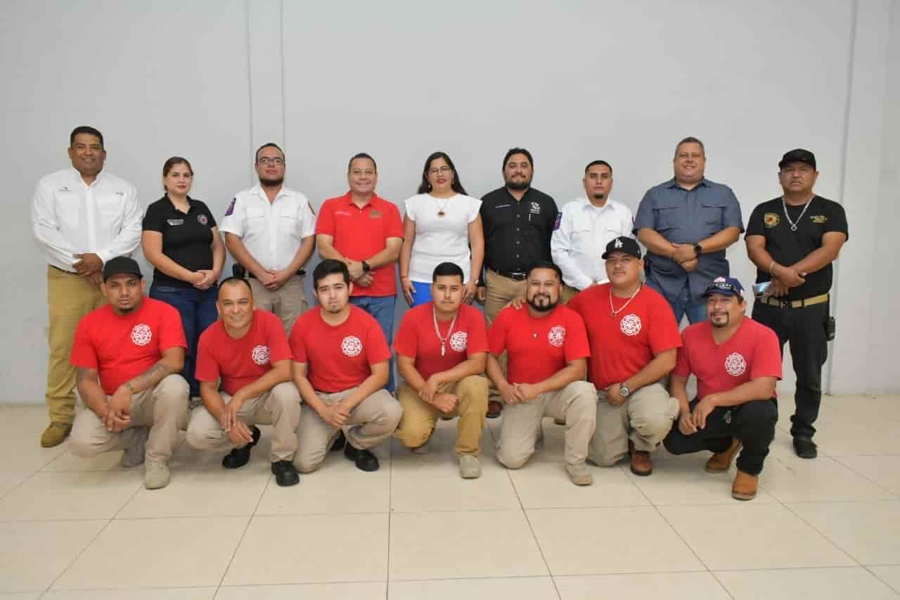 Reconoce Nava a los bomberos