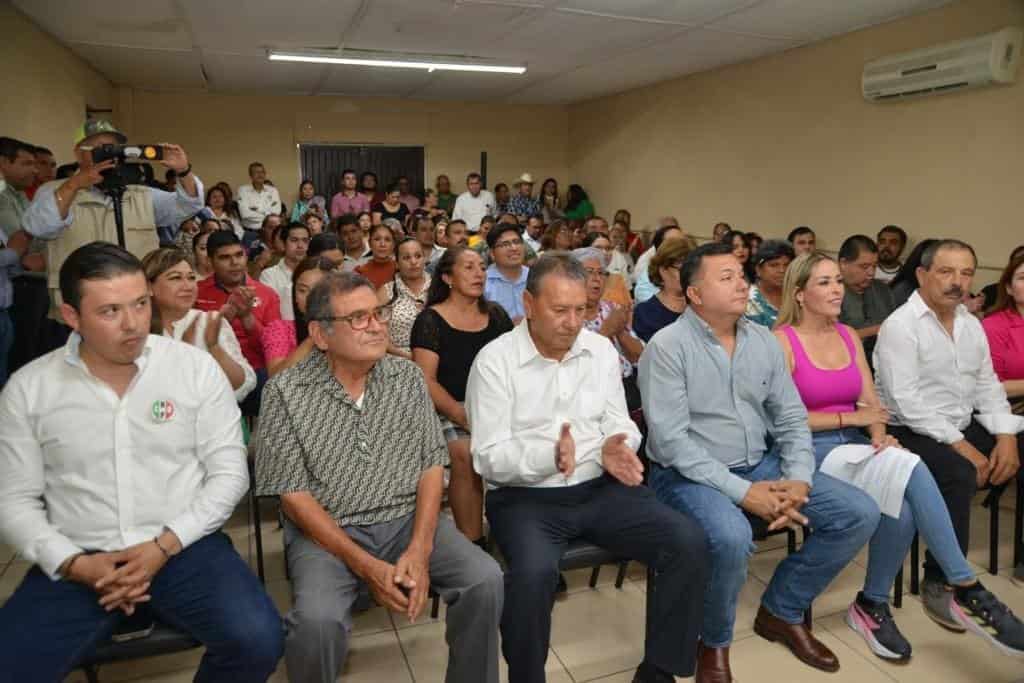 Presenta informe de actividades legislativas senadora Verónica Martínez