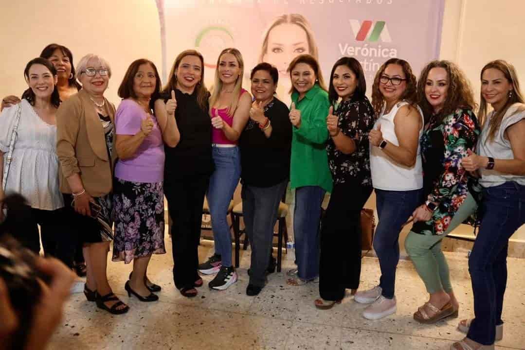 Asiste alcaldesa Diana Haro al informe legislativo de la Senadora Verónica Martínez