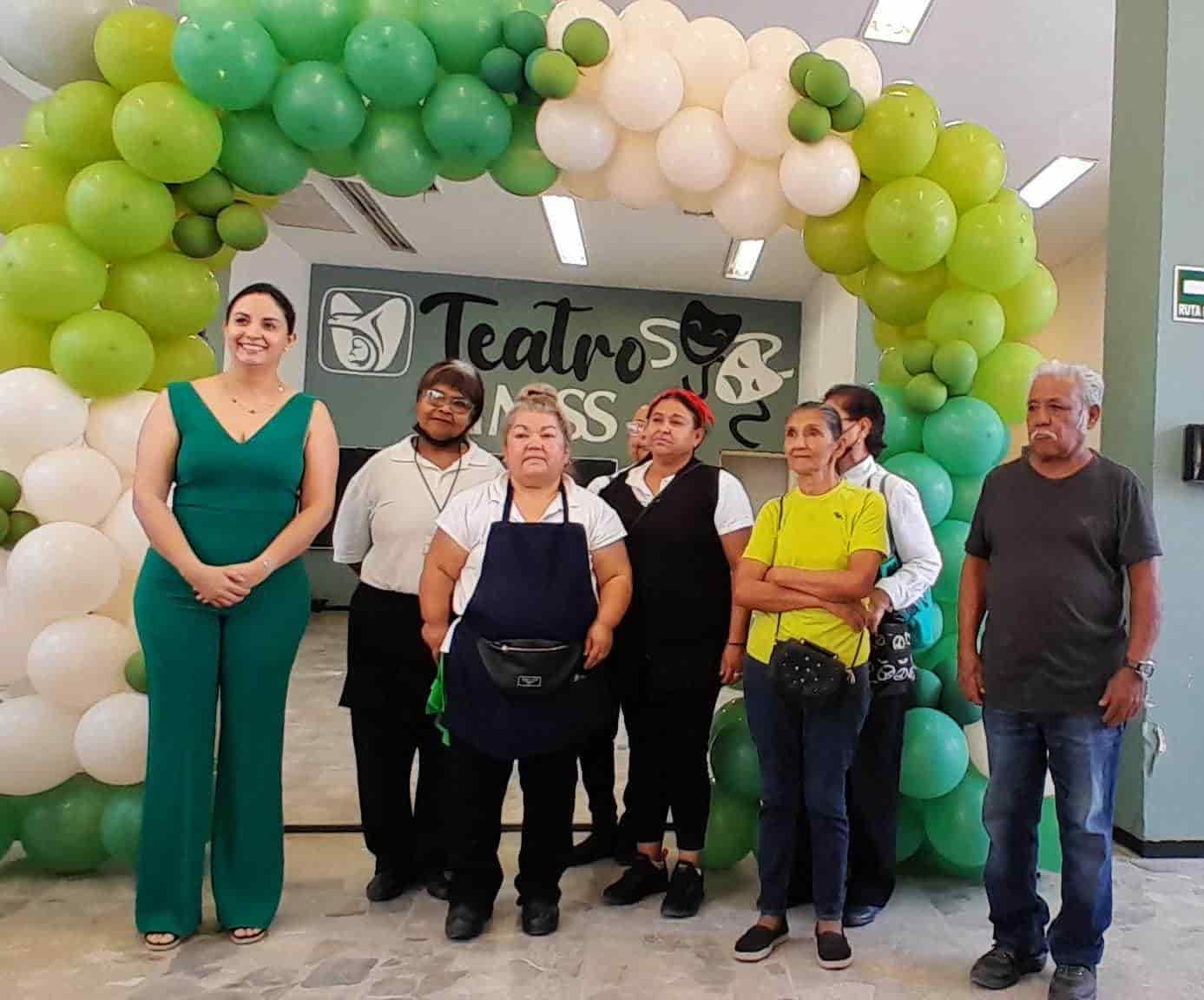 ¡Festejo y entrega de despensas!
