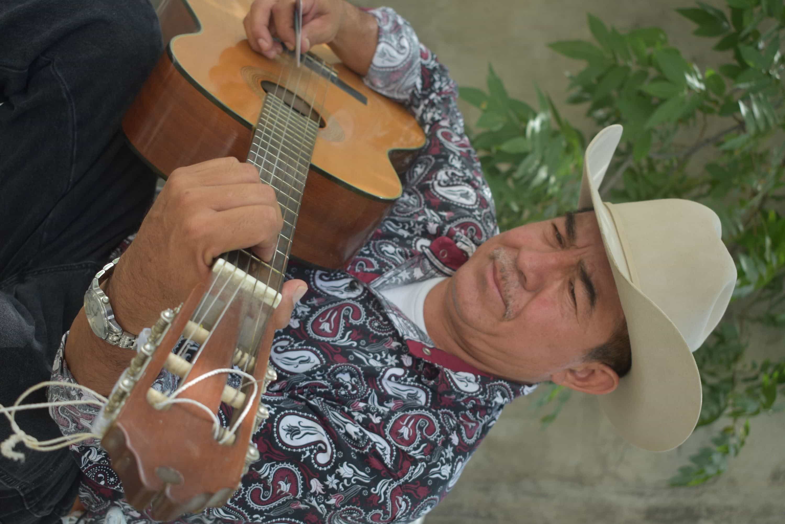 “Toca” el alma con su música