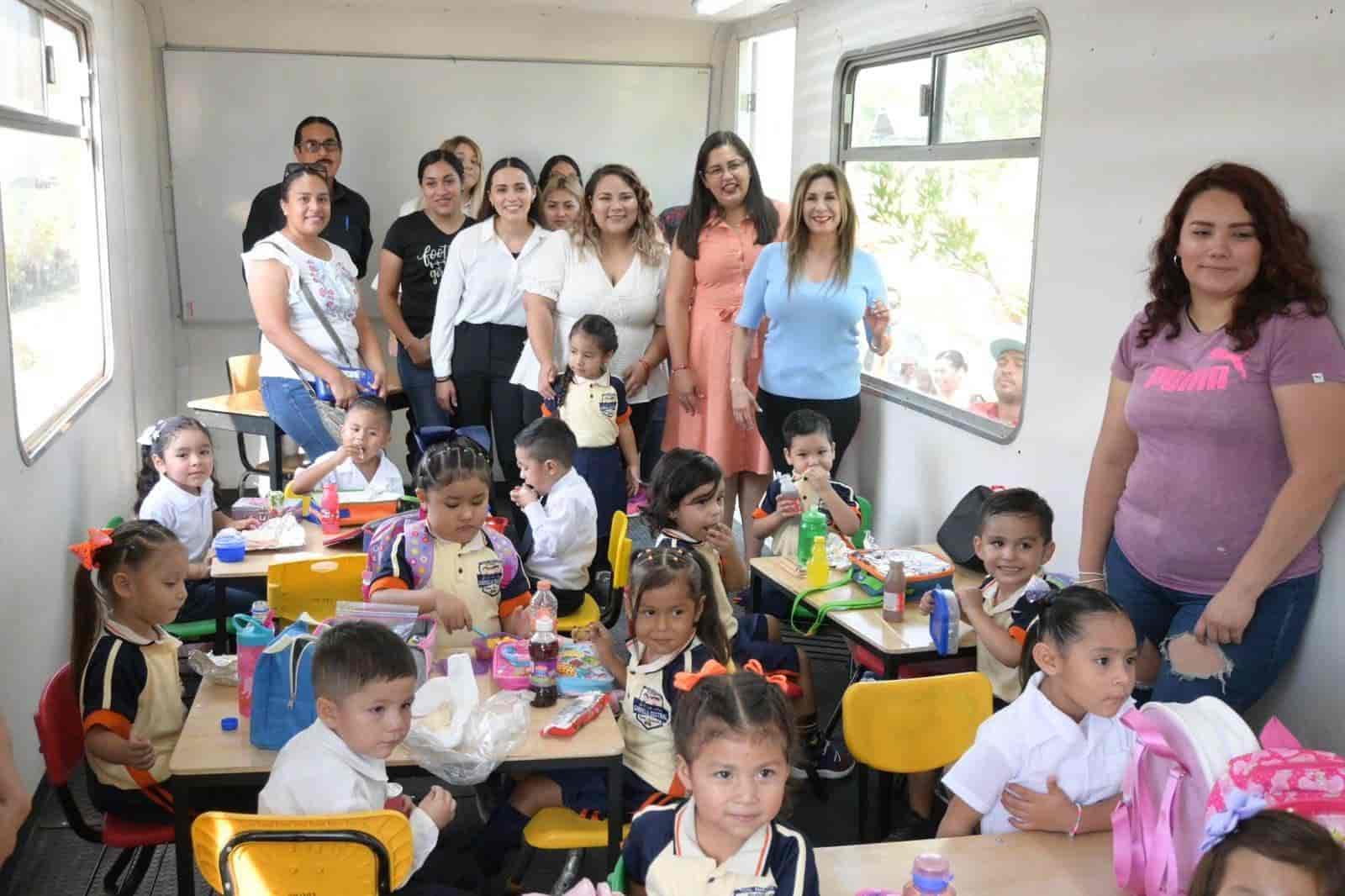 Inauguran nueva aula escolar en jardín de niños Gabriel Mistral