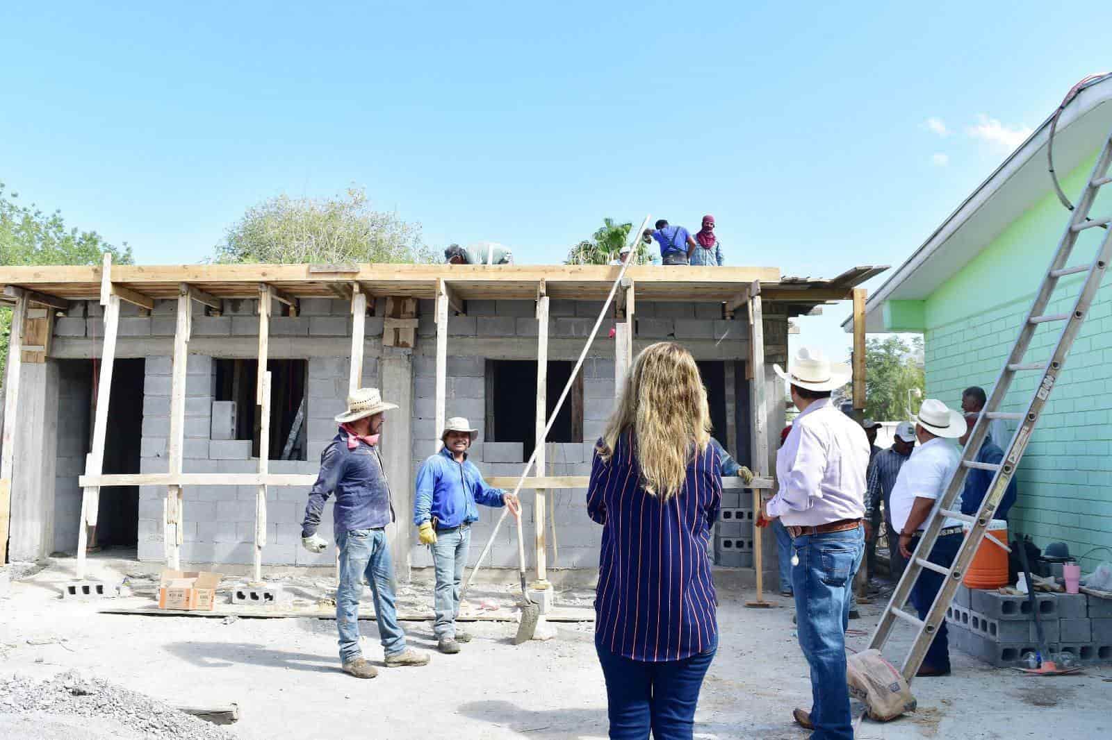 Supervisa Beto obra en kínder