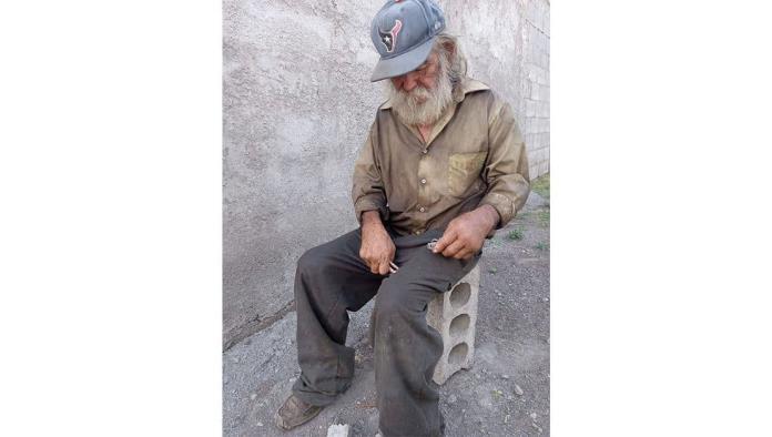 Ofrece DIF vida digna a don Rogelio Díaz