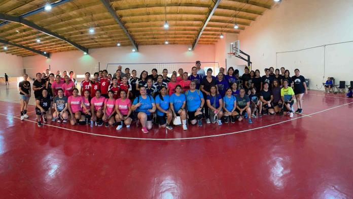 Arranca la liga femenil de voleibol 