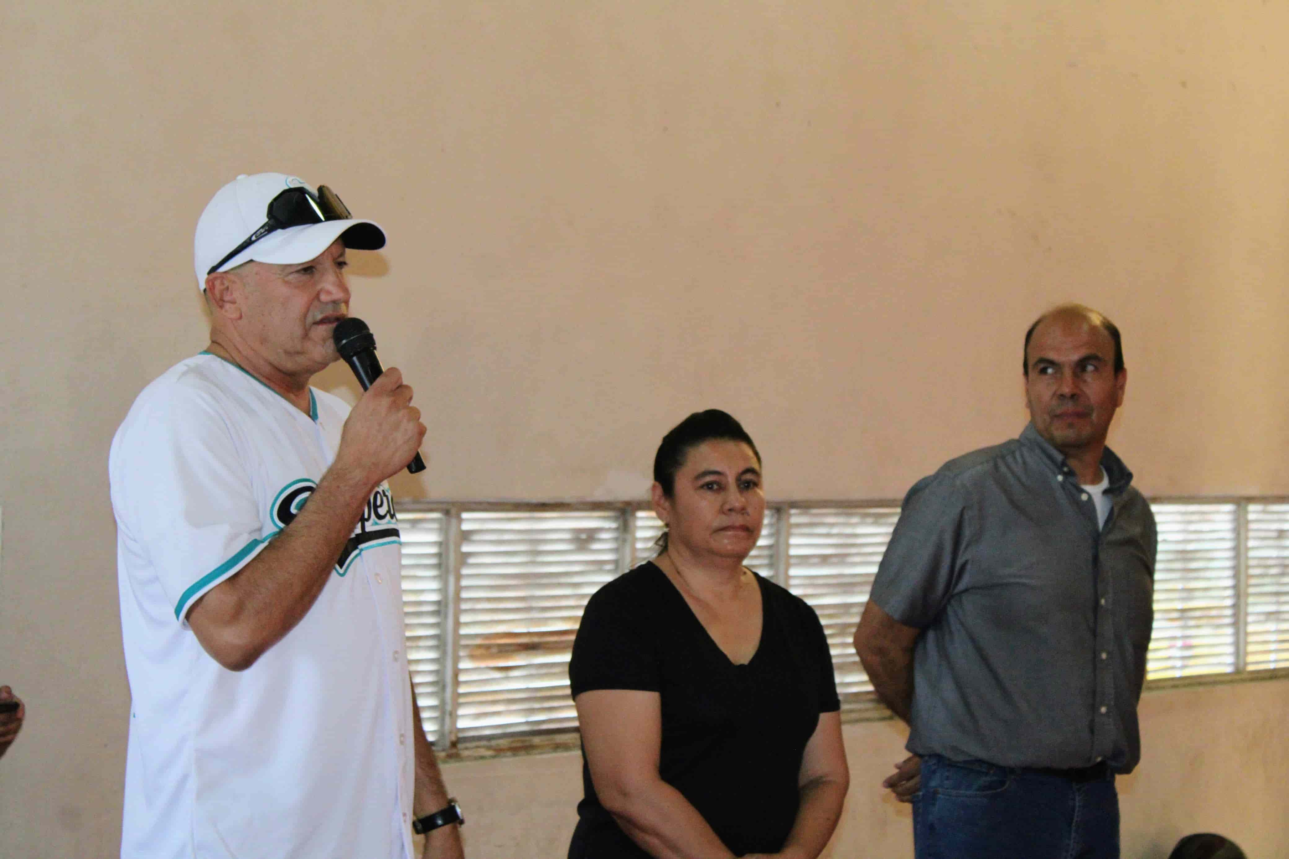 Arranca la liga femenil de voleibol 