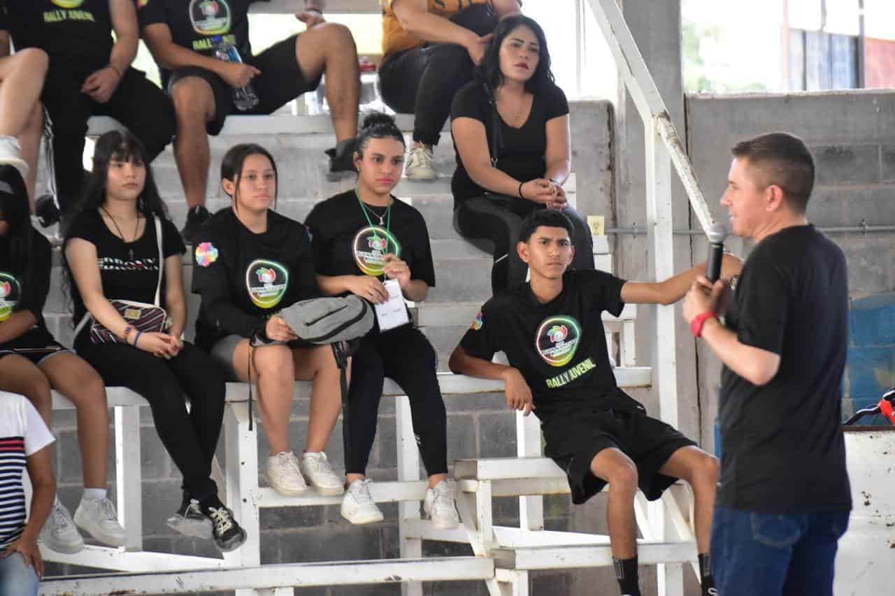 Con Rally en San Buena festeja Hugo a los jóvenes