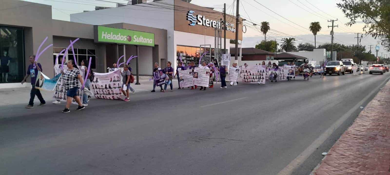 Colectivo Familias Unidas; Realizan marcha pacífica 