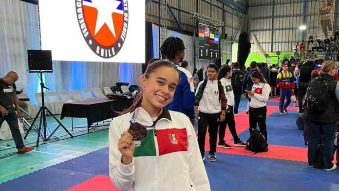 Obtiene coahuilense medalla de bronce en karate 