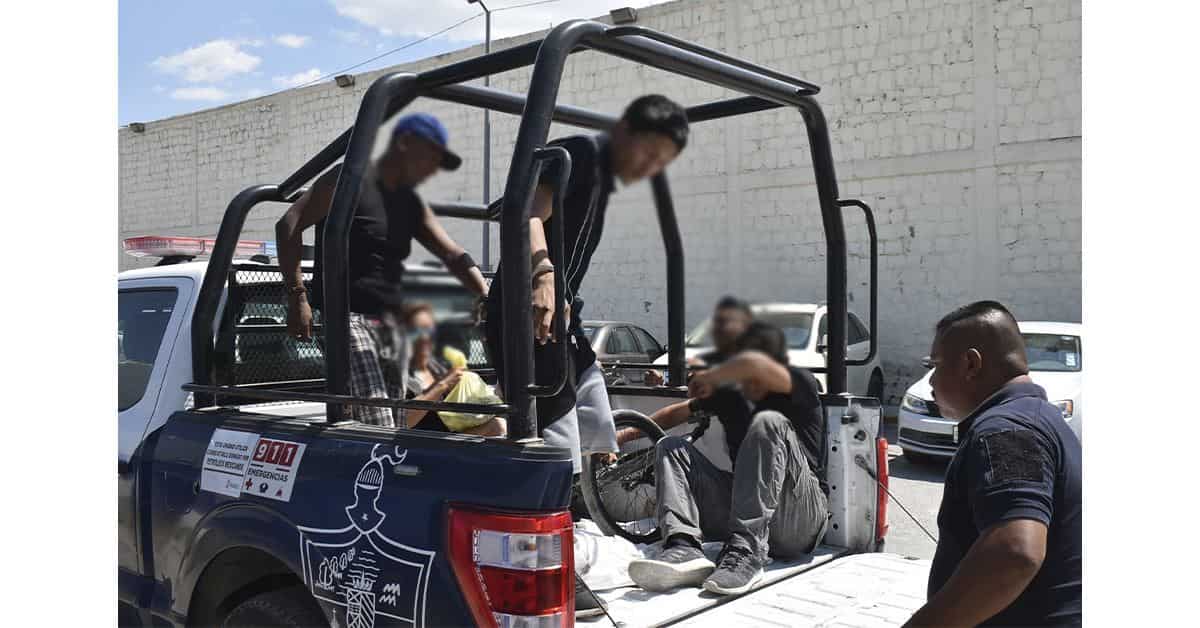 Aseguran a cinco al sur de la ciudad