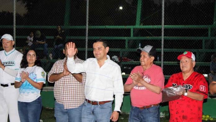 Arrancan liga de Voleibol varonil